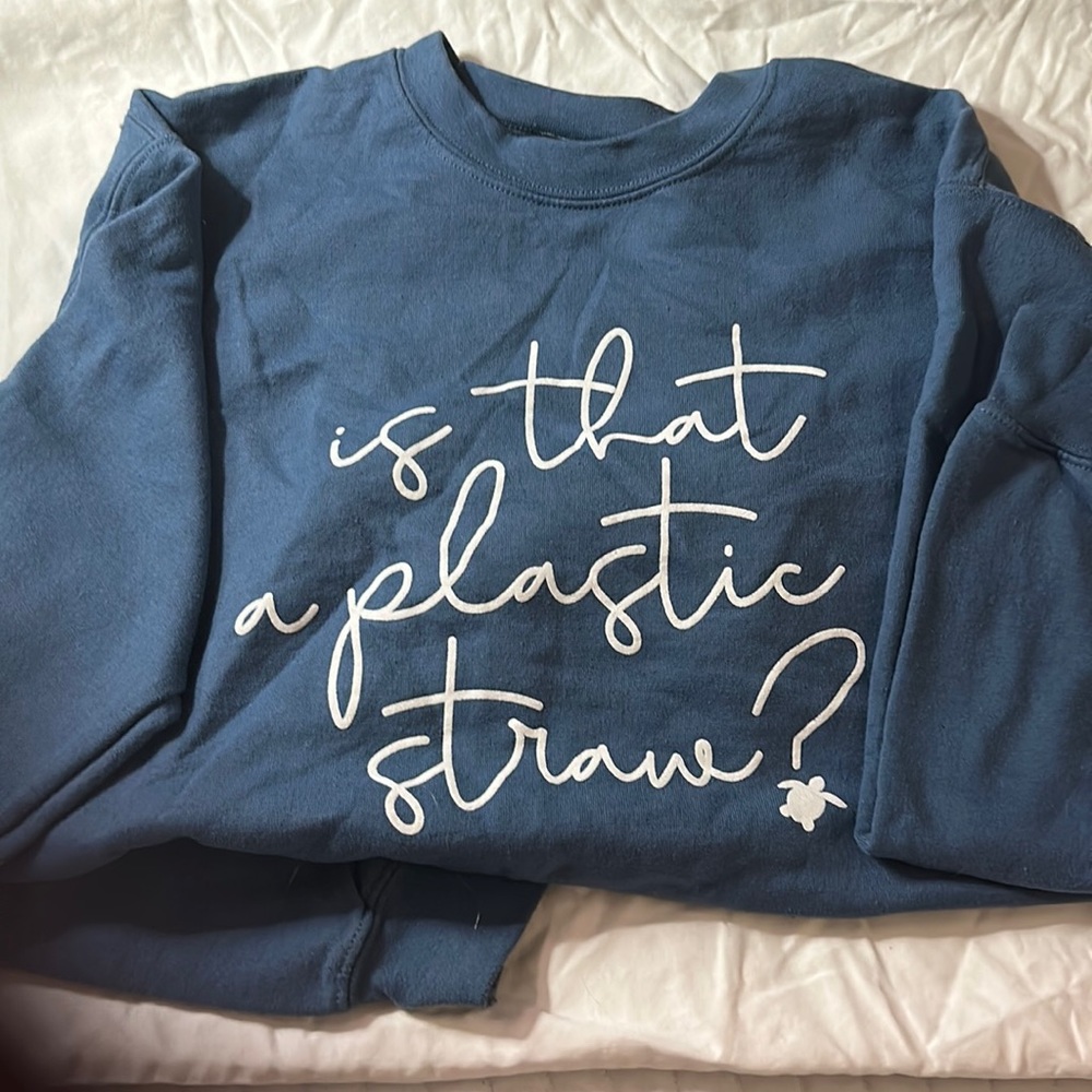 New Blue Gildan heavy blend sweater